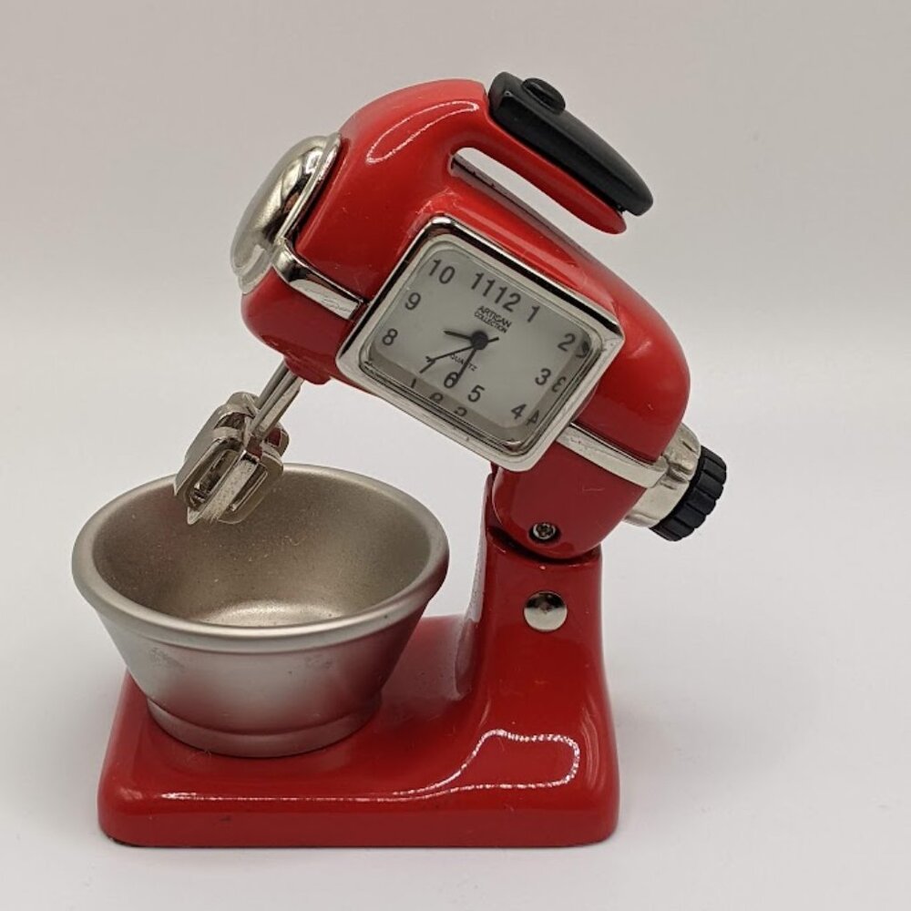 Kitchen Food Mixer Bowl Appliance Collectible Mini Desktop Clock